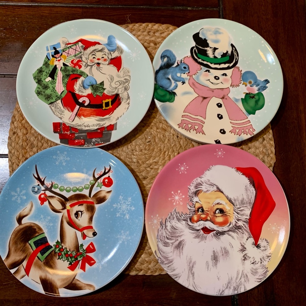 Mr. Christmas Plate Set